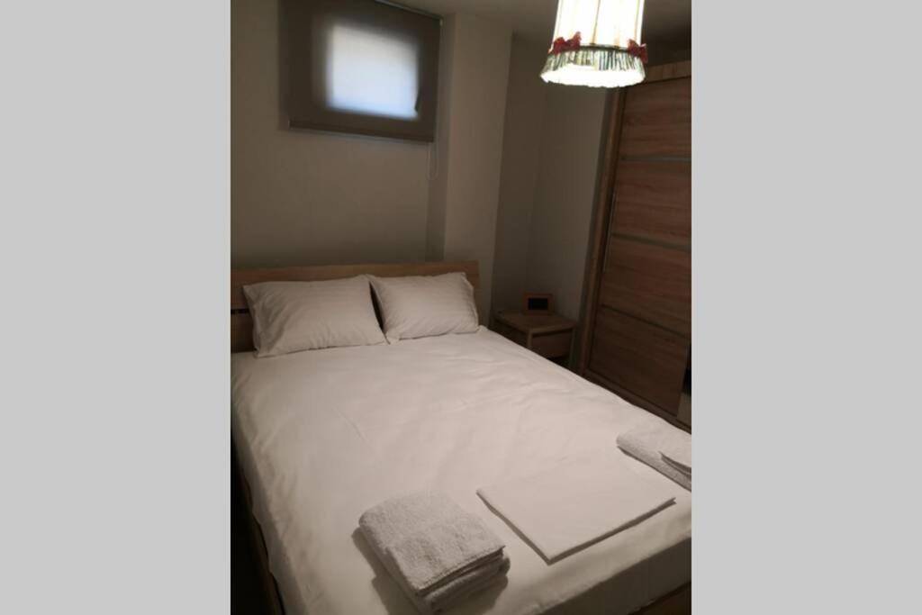 Cozy House With Garden In The Old Town Apartment เทสซาโลนิกิ ภายนอก รูปภาพ