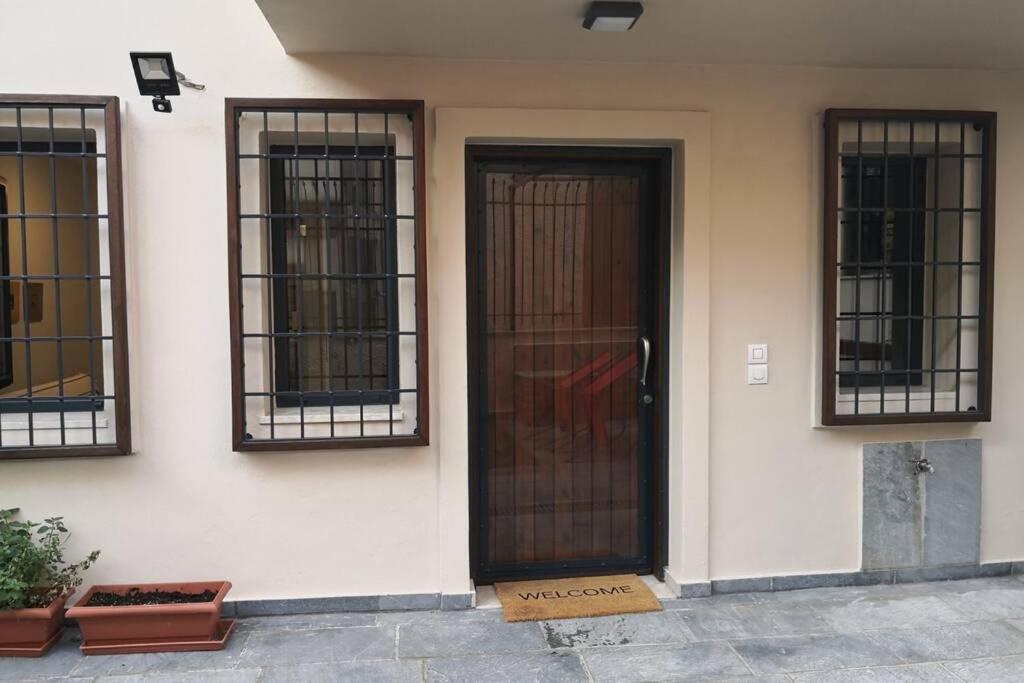 Cozy House With Garden In The Old Town Apartment เทสซาโลนิกิ ภายนอก รูปภาพ